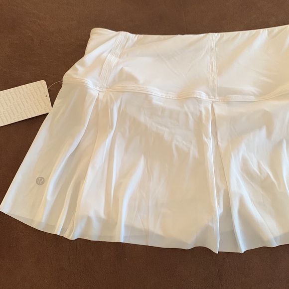 Lululemon skort, Lost in pace skirt - Picture 4 of 5